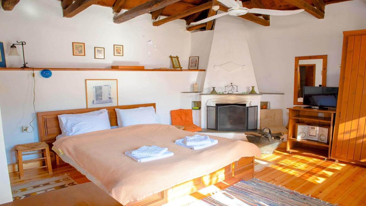 Chrissi Nefeli Appartement Agios Georgios Nilias Buitenkant foto