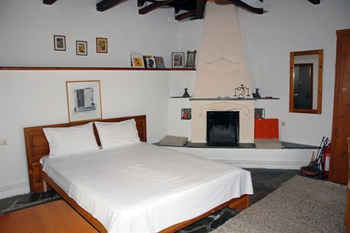 Chrissi Nefeli Appartement Agios Georgios Nilias Buitenkant foto